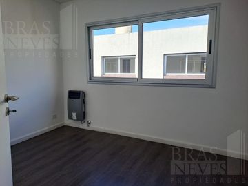 A ESTRENAR !! 3 amb. // SUITE// COCHERA // PARRILLA *  A 6 CUADRAS DE MAIPU