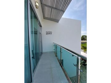 CASA  EN PICACHO CON PISCINA - CONJUNTO CERRADO