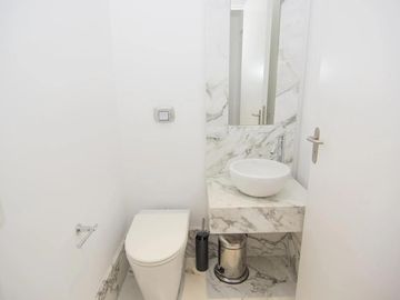 Departamento en  VENTA PUERTO MADERO 3 DORMITORIOS DOS COCHERAS