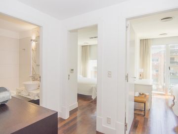 Departamento en  VENTA PUERTO MADERO 3 DORMITORIOS DOS COCHERAS