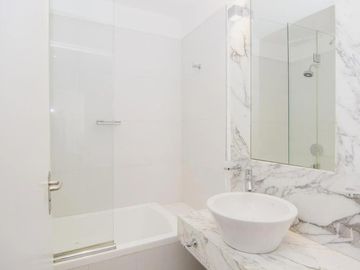 Departamento en  VENTA PUERTO MADERO 3 DORMITORIOS DOS COCHERAS