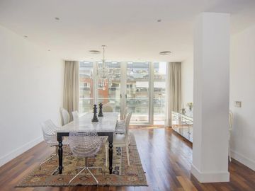 Departamento en  VENTA PUERTO MADERO 3 DORMITORIOS DOS COCHERAS