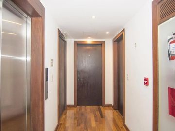 Departamento en  VENTA PUERTO MADERO 3 DORMITORIOS DOS COCHERAS