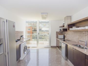 Departamento en  VENTA PUERTO MADERO 3 DORMITORIOS DOS COCHERAS