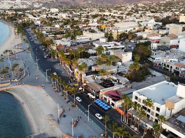 Edificio en el Malecon de La Paz BCS