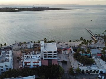 Edificio en el Malecon de La Paz BCS