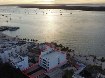 Edificio en el Malecon de La Paz BCS