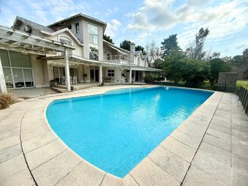 Casa en Venta en Canning 5 dormitorios doble lote