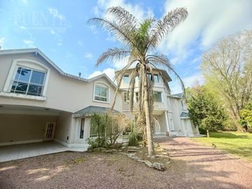 Casa en Venta en Canning 5 dormitorios doble lote