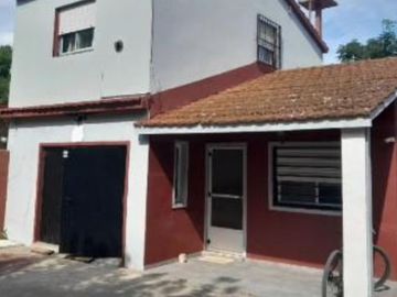 Casa en venta - 2 Dormitorios 1 Baño - San Clemente del Tuyú
