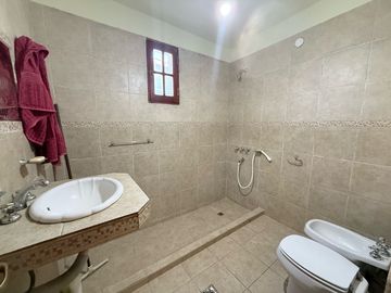 Casa en venta en las Sierras de Córdoba –con Pileta y Vista Panorámica