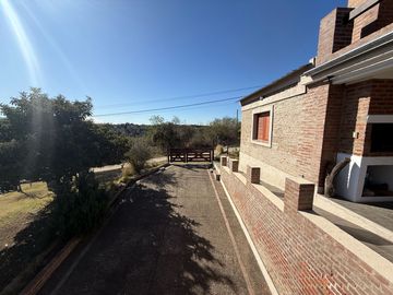 Casa en venta en las Sierras de Córdoba –con Pileta y Vista Panorámica