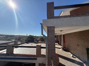 Casa en venta en las Sierras de Córdoba –con Pileta y Vista Panorámica