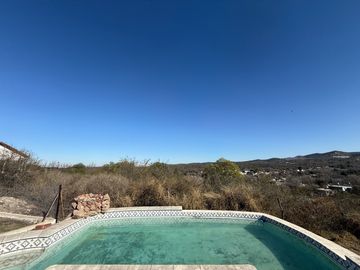 Casa en venta en las Sierras de Córdoba –con Pileta y Vista Panorámica