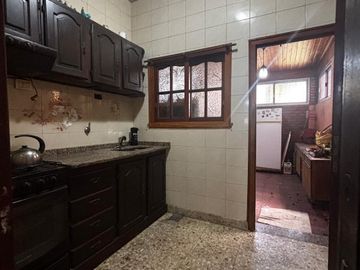 Casa PH en venta en Moron Sur