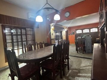 Casa PH en venta en Moron Sur