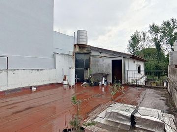 CASA VENTA TRES AMBIENTES CASEROS