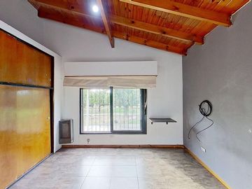 CASA VENTA TRES AMBIENTES CASEROS