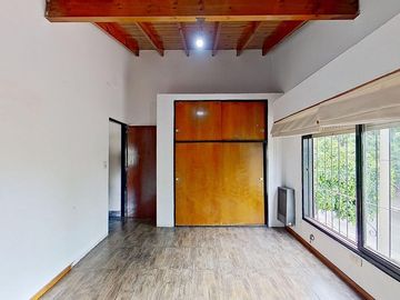 CASA VENTA TRES AMBIENTES CASEROS