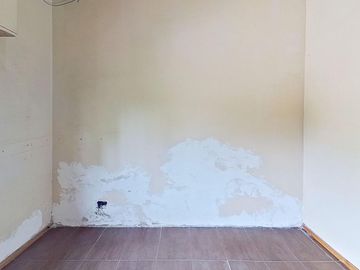 CASA VENTA TRES AMBIENTES CASEROS