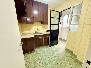 2 AMBIENTES VENTA ALMAGRO APTO PROFESIONAL
