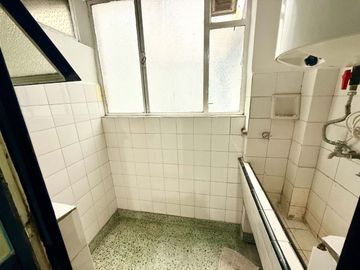 2 AMBIENTES VENTA ALMAGRO APTO PROFESIONAL