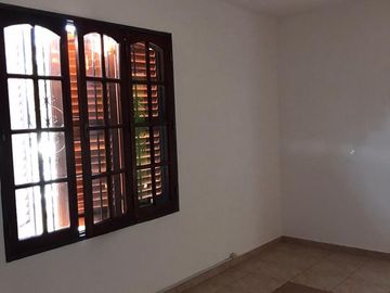 VENTA CASA MARCO SASTRE 3 DORMITORIOS COCHERA