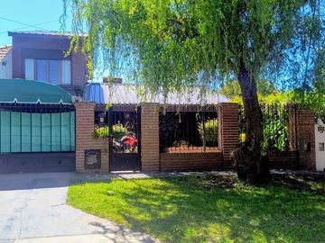 Casa 5 amb con parque y quincho en Caisamar