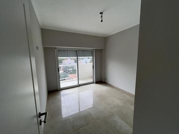 Venta Departamento 3 Ambientes a estrenar con balcón en Villa Ballester