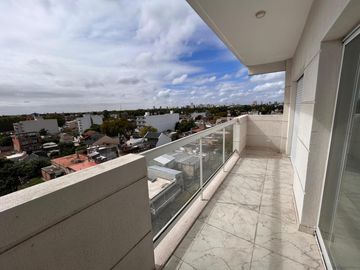 Venta Departamento 3 Ambientes a estrenar con balcón en Villa Ballester