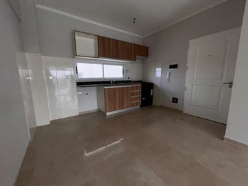 Venta Departamento 3 Ambientes a estrenar con balcón en Villa Ballester