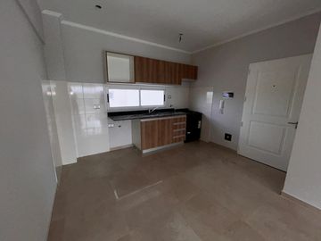 Venta Departamento 3 Ambientes a estrenar con balcón en Villa Ballester