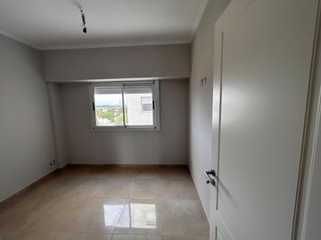 Venta Departamento 3 Ambientes a estrenar con balcón en Villa Ballester