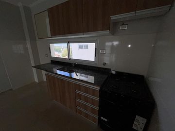 Venta Departamento 3 Ambientes a estrenar con balcón en Villa Ballester