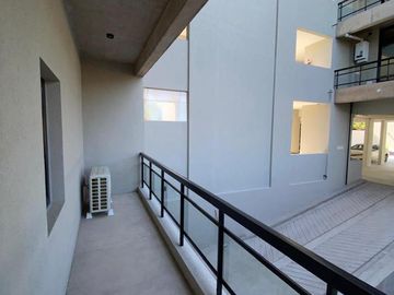 Depto 2 amb en alquiler - Boulevard V - General Pacheco - Javier Quintana Inmobiliaria