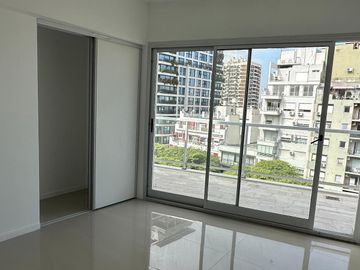 Departamento 2 amb BALCON TERRAZA en Venta FLORES