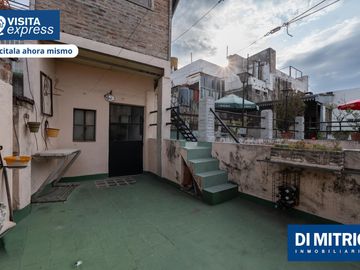 El PH con Estilo Colonial Que Buscás: Espacios Amplios, Patio y Terraza en Boedo
