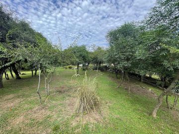 CASA EN VENTA - ESPECTACULAR PROPIEDAD EN CANDONGA VILLA SERRANA - 3 DORMITORIOS