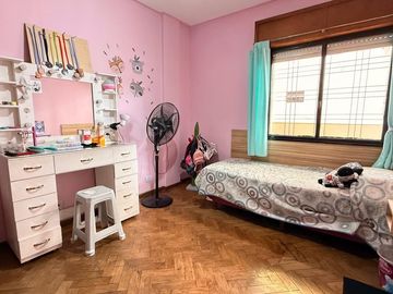 Amplio PH de 6 dormitorios   patio, 12 de Octubre al 700, PM