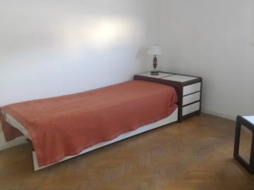 3 Amb. Hermoso y Amplio Dto. c/Balcon Corrido... Vendo Urg...Excel. Ubicacion. Escucho Oferta!