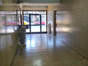 3 Amb. Hermoso y Amplio Dto. c/Balcon Corrido... Vendo Urg...Excel. Ubicacion. Escucho Oferta!