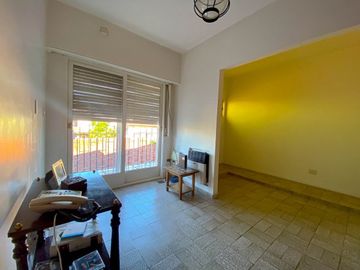 Nuevo Valor!! Gran Parque Libre! Casa en Excelente Zona de Castelar Norte!