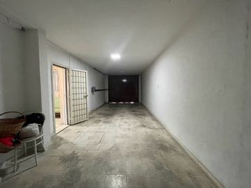 IMPORTANTE PROPIEDAD A METROS DEL BOULEVARD, ROTONDA Y PLAZA FRANCIA