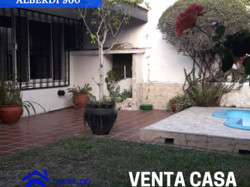 Venta Casa 4 Hab. Pje. Lopez de Vega1100 alt Alberdi al 900