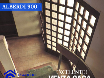 Venta de casa de 2 plantas 5 Hab en la calle Alberdi al 900