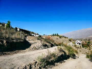 VENTA LOTE 1000M2 CON CONTRUCCION ZONA LA BANDA