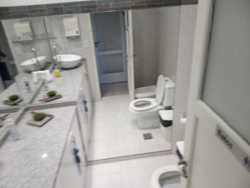 VENTA DEPTOS. GODOY CRUZ IDEAL ALQUILER TEMPORARIO, ESQUINA 1 Y 2 PISO
