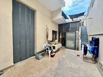 Se Vende Casa tres amb, lote propio, con cochera (Villa Lugano)