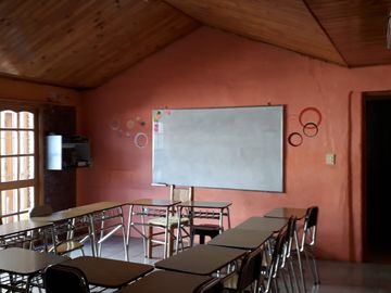 Casa con DiseÃ±o Funcional y Amplio Patio