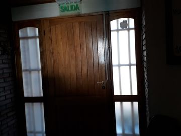 Casa con DiseÃ±o Funcional y Amplio Patio